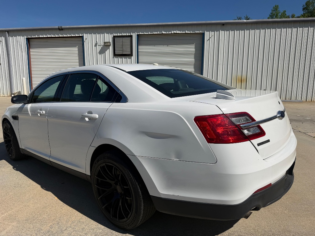 2018 Ford Taurus - $11,995